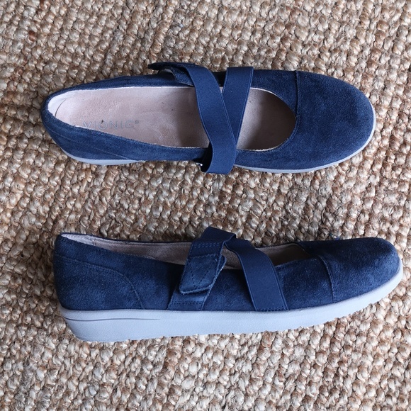 Vionic blue suede flats - Picture 13 of 13